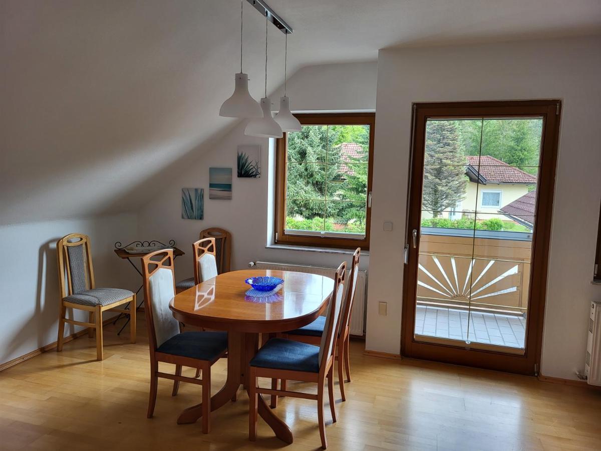 Ferienwohnung Ramsbacher Фельден-ам-Вертерзе Екстер'єр фото
