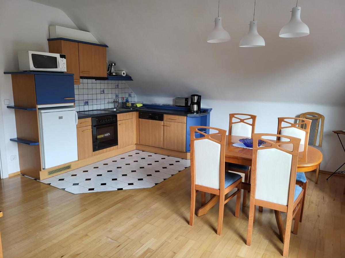 Ferienwohnung Ramsbacher Фельден-ам-Вертерзе Екстер'єр фото