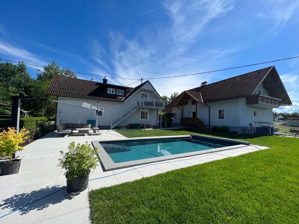 Ferienwohnung Ramsbacher Фельден-ам-Вертерзе Екстер'єр фото